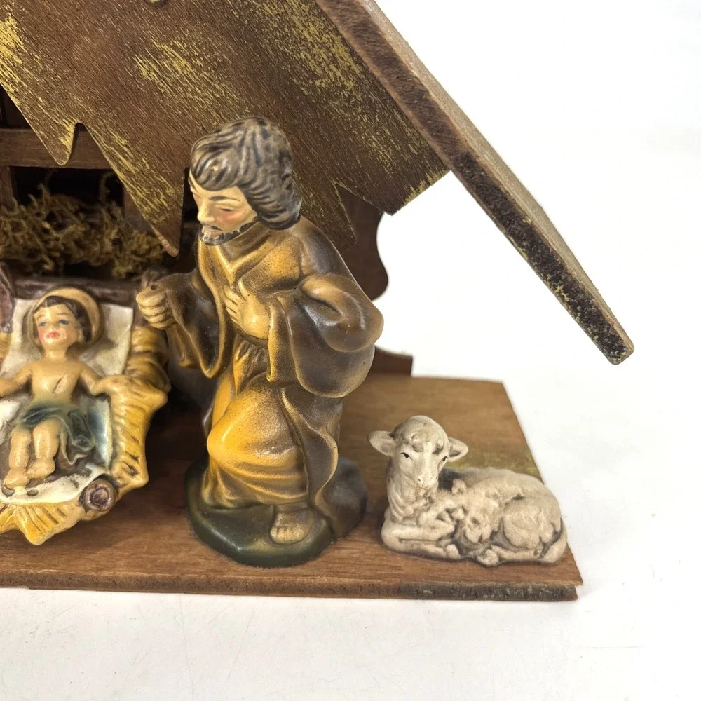 The Unbranded Brand vintage nativity